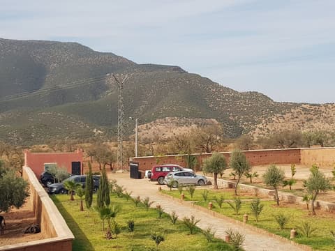 LE DOMAINE M, Exterior