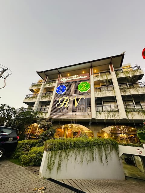RV Hotel Gianyar