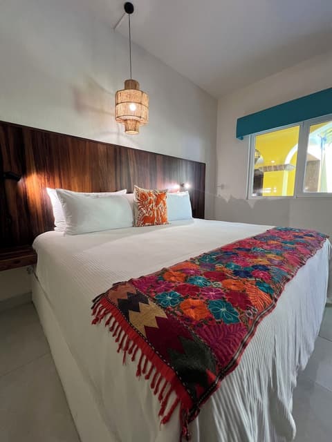 El Encanto Inn