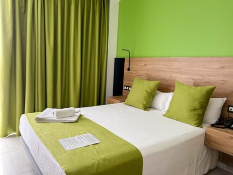 Hotel MG Poniente