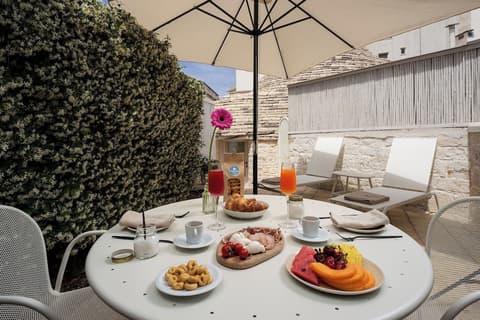 La Mandorla Luxury Trulli, Breakfast area