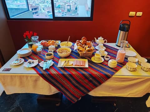 Apu Mountain Lodge, Restaurant