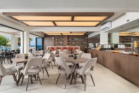 Elia Agia Marina Resort