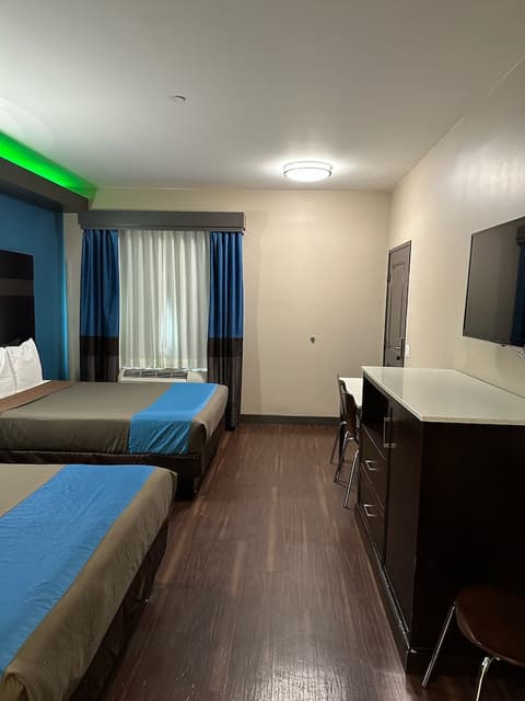 Crystal Palace Inn