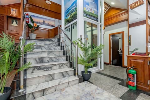 Patong Social Hotel & Restaurant