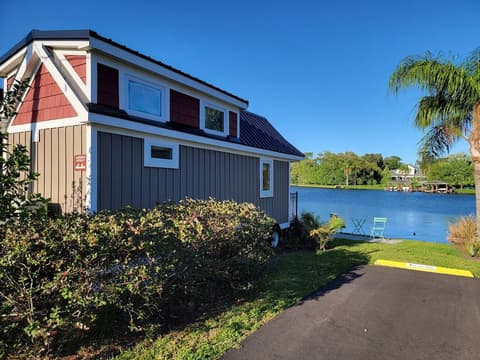 Orlando Lakefront Tiny House Community