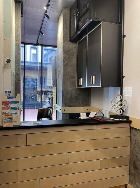 ART HOTEL 158, Reception