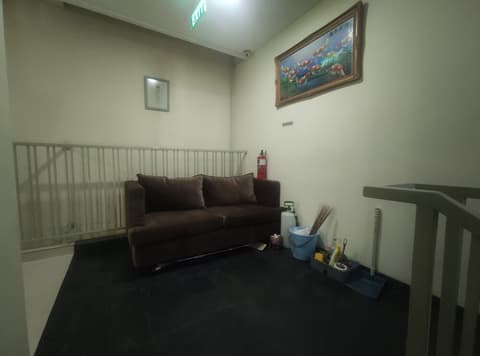 Portal Residence, Living area