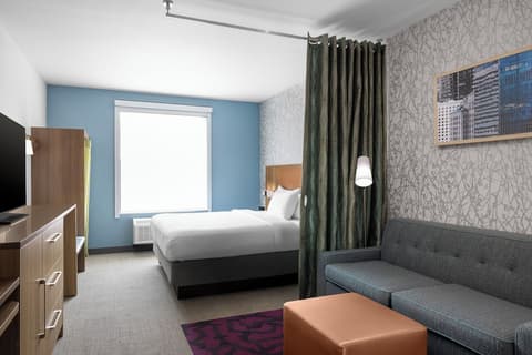 Home2 Suites by Hilton Phoenix Downtown, Room