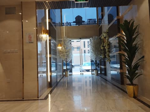 Al Marzam Hotel, Reception