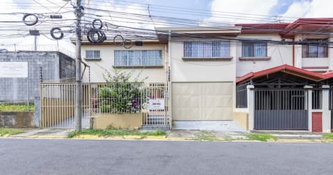 Cata Bed Breakfast, Exterior