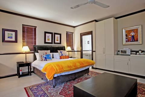 NO66 Sandton Lodge