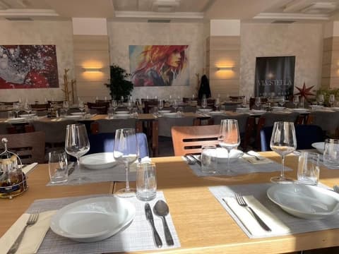 Konak Stella, Restaurant