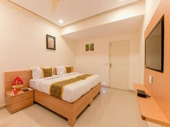 OYO 12329 Prime Palace Hotel