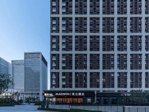 Madison Hotel Jinan Olympics Center