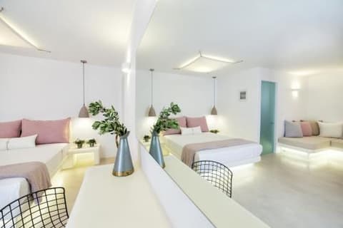 Anna Platanou Suites