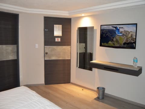 Hotel Seoul - In Mexico City (Downtown Mexico City)