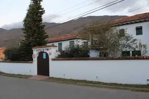 Hostal El Pino
