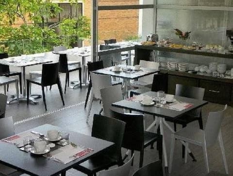 Austral Suites