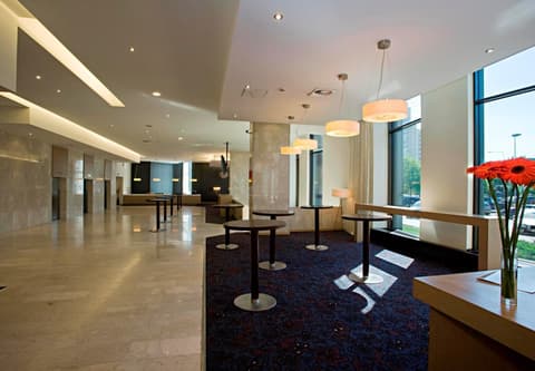 Cosmos Saint-Petersburg Pulkovskaya Hotel; a member of Radisson Individuals