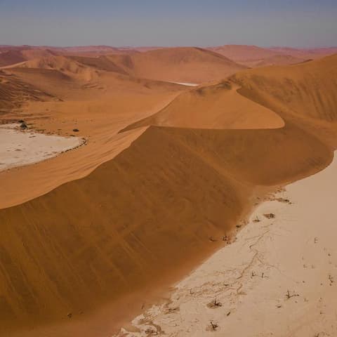 Southern Africa Southbound: Dunes, Deltas & Falls