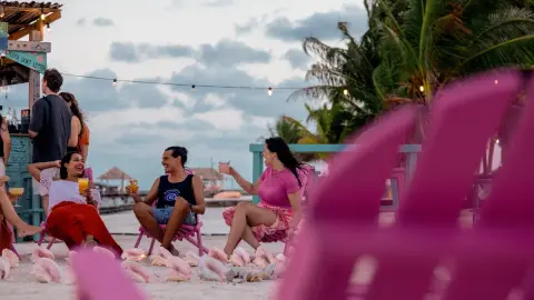 Belize Uncovered: Reefs, Ruins & Reggae