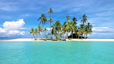 Panama: Sandy Beaches & San Blas Sunsets