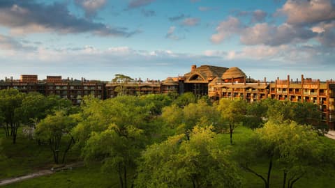 Disney's Animal Kingdom Lodge, Exterior View
