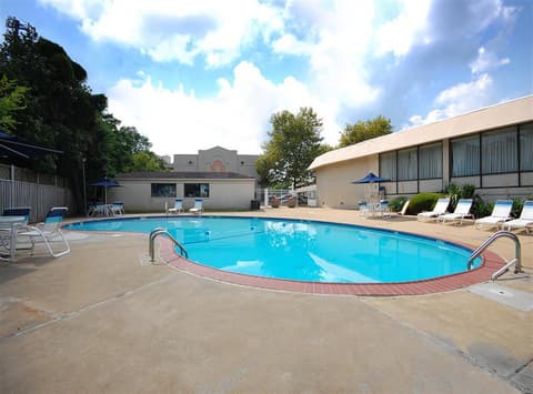 Hotel Pentagon, Pool view