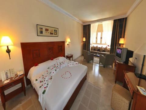 Alhambra Thalasso, Room