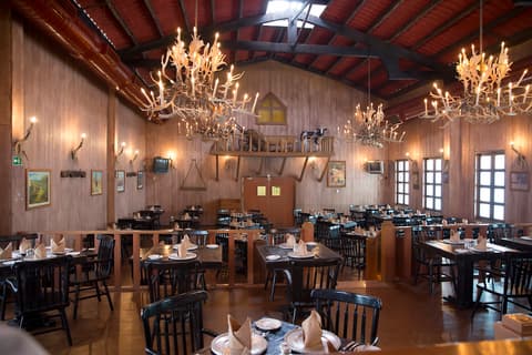 Golden Parnassus Resort- Adults Only All Inclusive, Restaurant