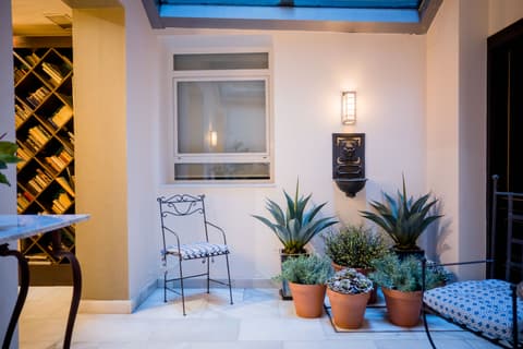 Hotel Meninas