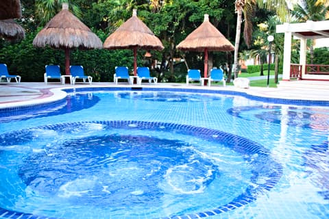 Bahia Principe Grand Coba All Inclusive, Pool