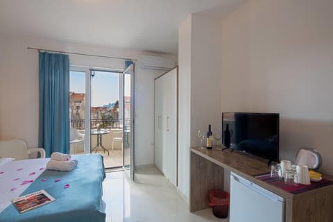 Le Marc Guesthouse