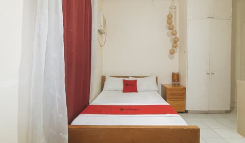 Reddoorz @ The V'jour Hotel Angeles