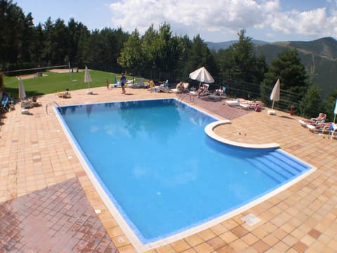 Coma Bella, Pool