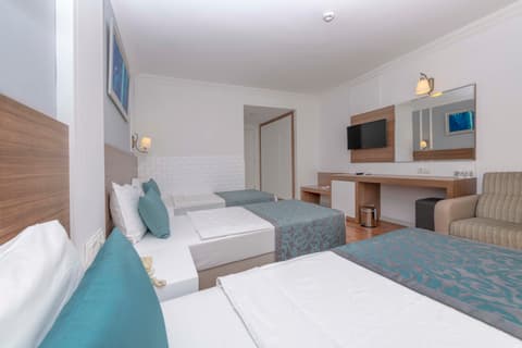 Armas Beach Hotel