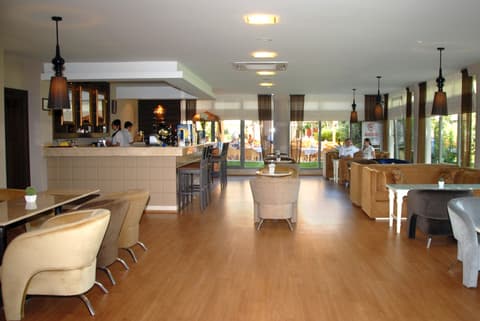 Palmeras Beach Hotel