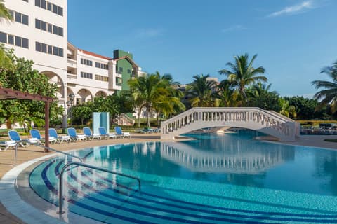 Hotel Valentín Quinta Avenida Habana, General view