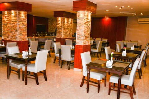 Almsakn Alola Hotel Company