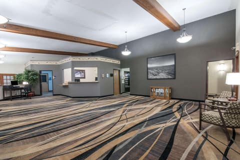 Days Inn By Wyndham Watertown