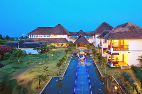 Le Pondy - Beach and Lake Resort