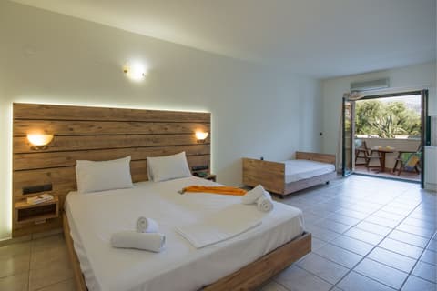 Dias Hotel & Apts