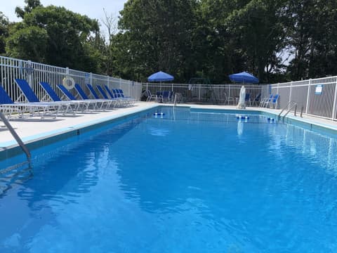 Travelodge By Wyndham Cape Cod Area