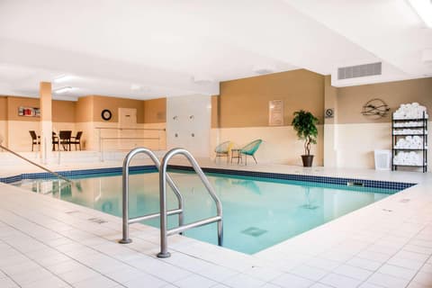 Quality Inn & Suites -Quispamsis, Pool
