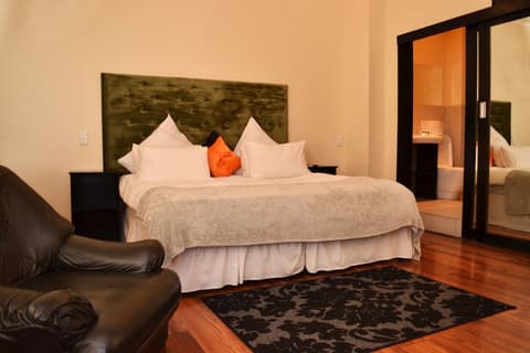 Kings in Cape Hotel