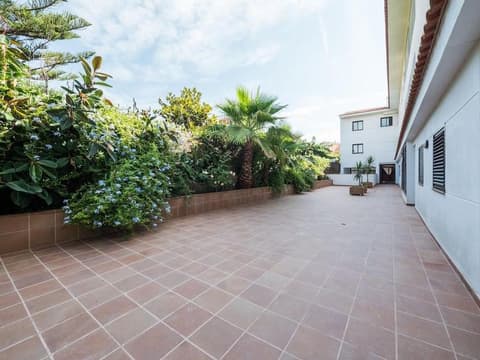 Beatrix 2000 - Caliu Apartments