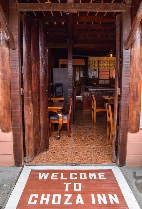 La Choza Inn