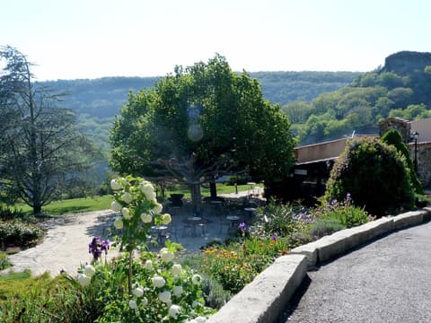 Logis Hotel La Mere Biquette