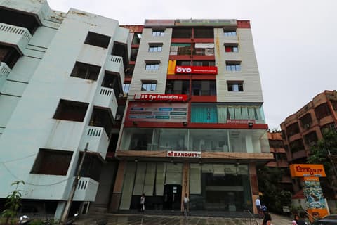 1764 Hotel Maruti Lodging